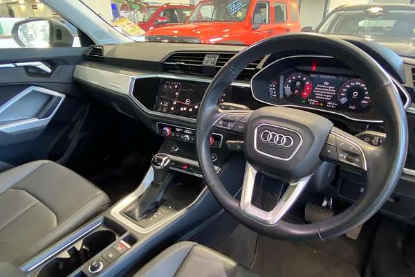 2023 Audi Q3 35 TFSI S Line F3