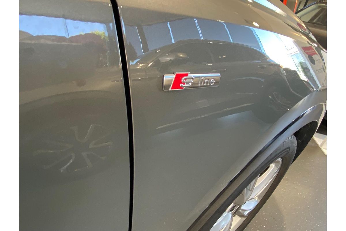 2023 Audi Q3 35 TFSI S Line F3
