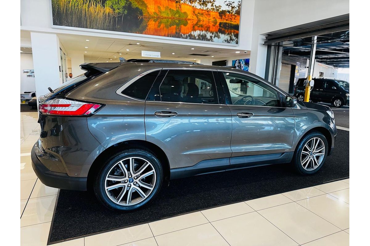 2019 Ford Endura Titanium CA