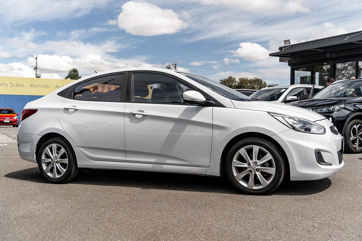 2017 Hyundai Accent Sport RB5