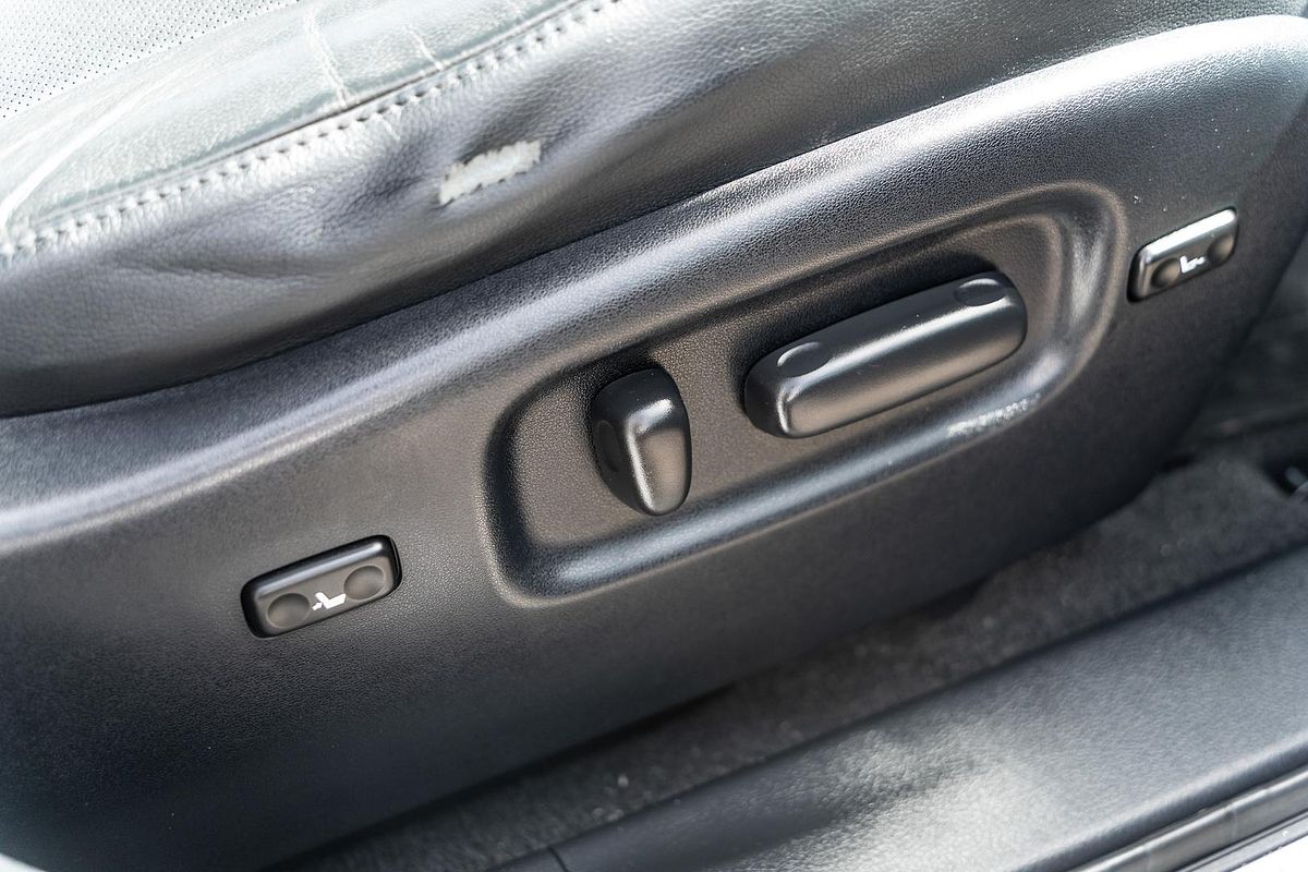 2013 Toyota Kluger Grande GSU45R
