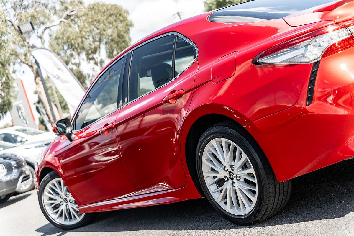 2018 Toyota Camry SL GSV70R