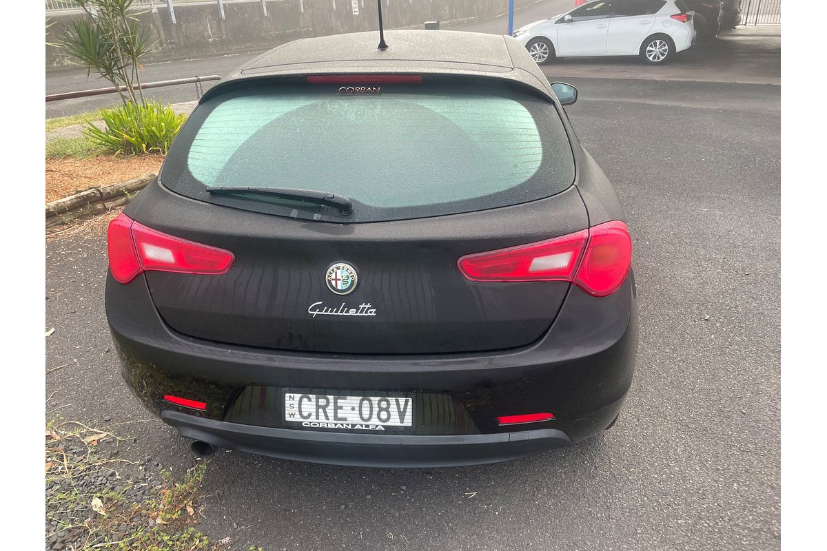 2013 Alfa Romeo Giulietta Distinctive Series 0