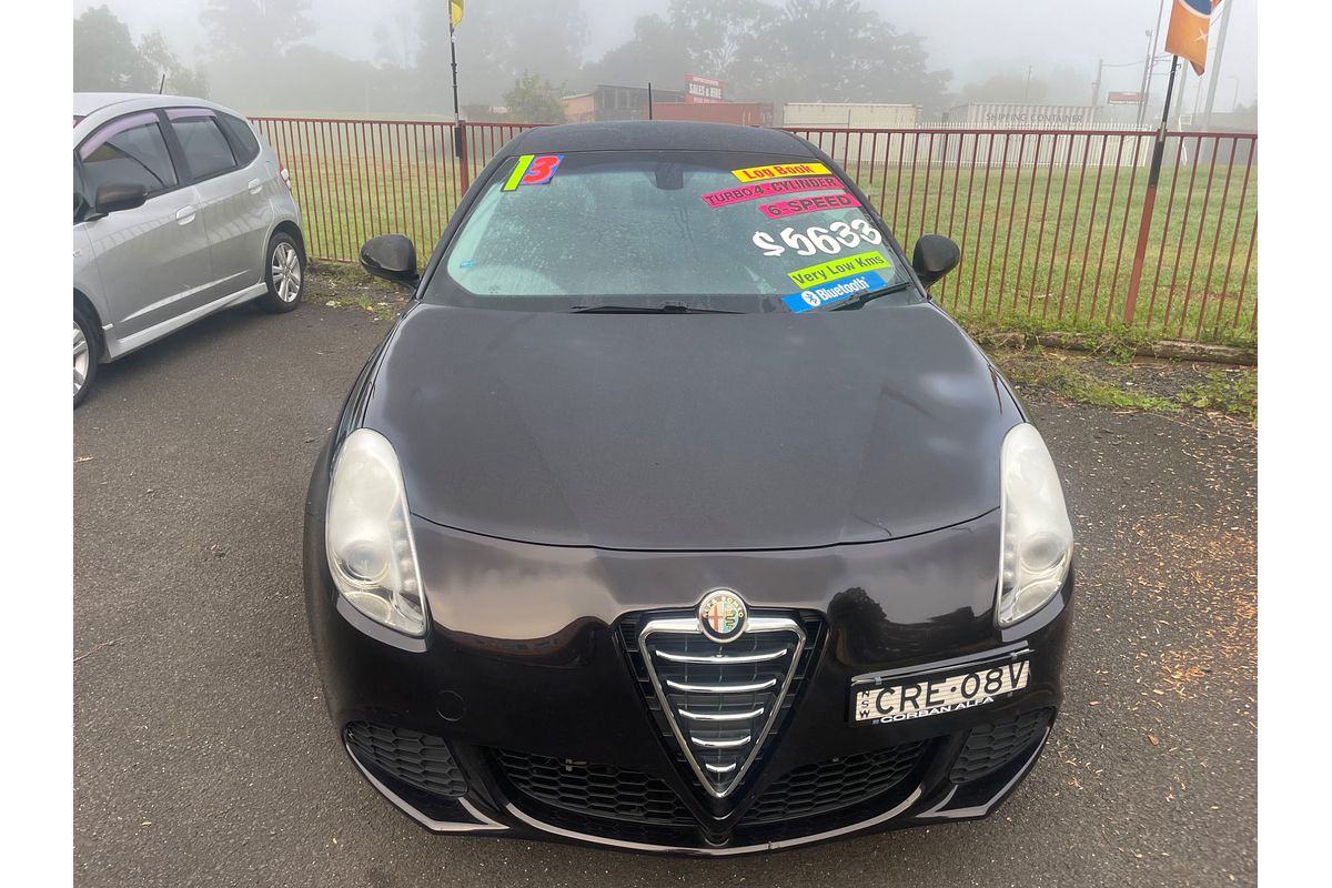 2013 Alfa Romeo Giulietta Distinctive Series 0