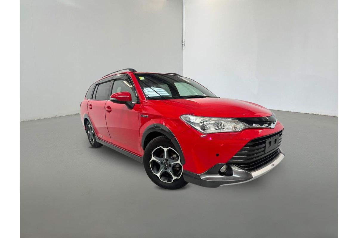 2016 Toyota Corolla Fielder Hybrid Cross NKE165