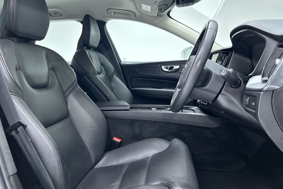 2019 Volvo XC60 T5 Momentum