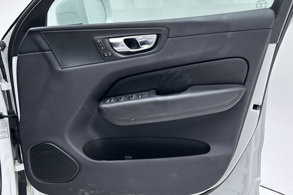 2019 Volvo XC60 T5 Momentum
