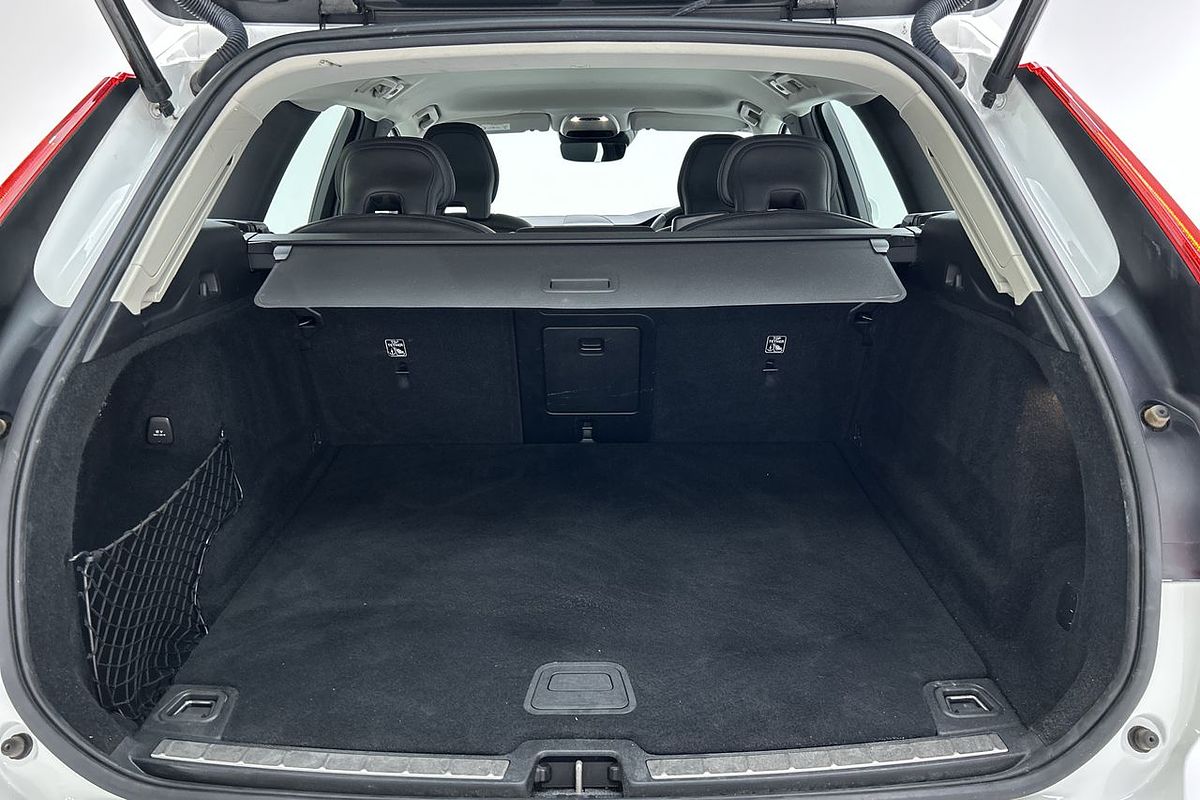 2019 Volvo XC60 T5 Momentum