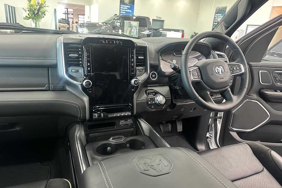 2024 RAM 1500 Laramie DT 4X4 SWB