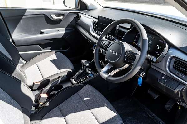 2024 Kia Stonic S YB