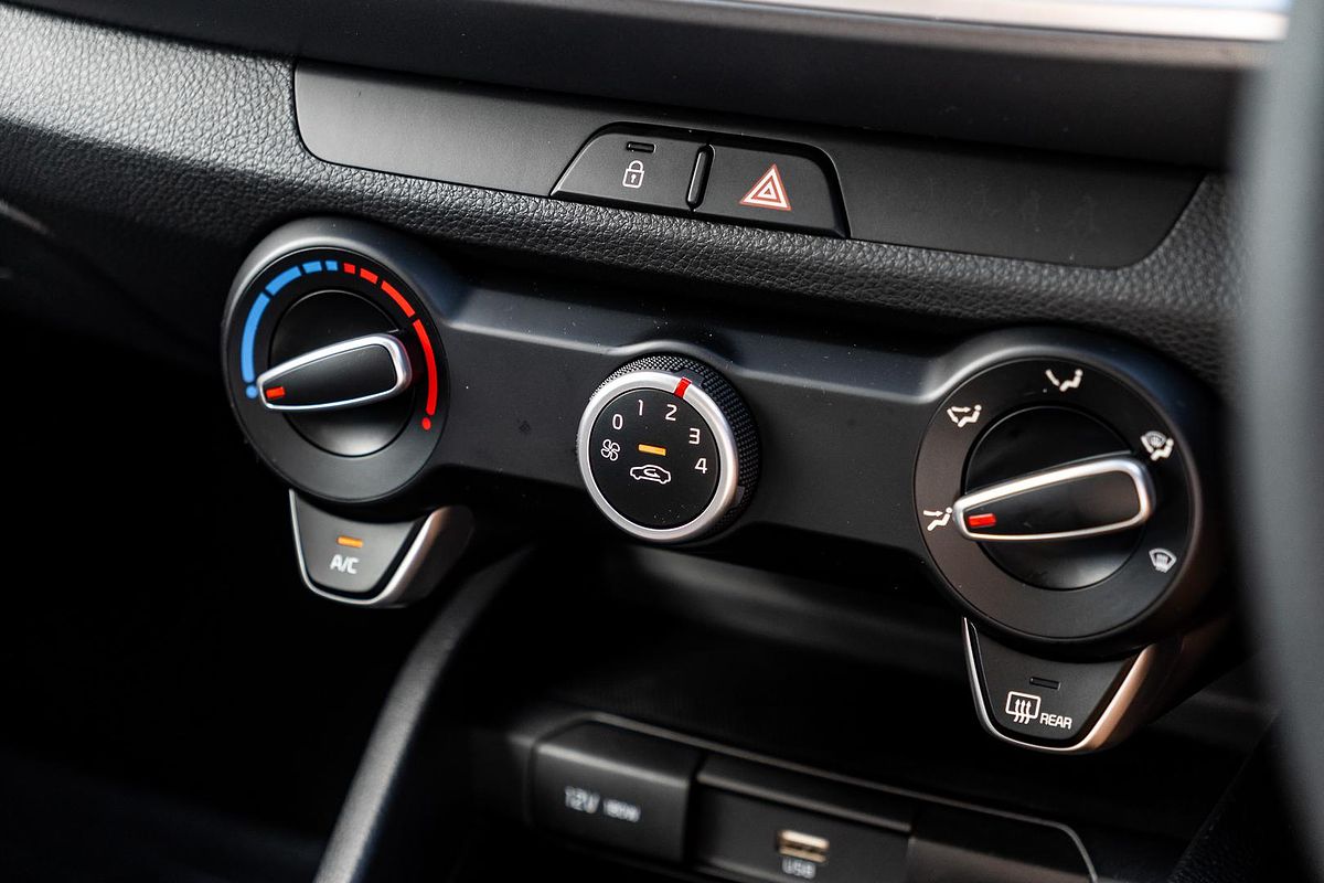 2024 Kia Stonic S YB