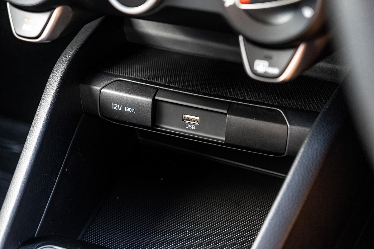 2024 Kia Stonic S YB