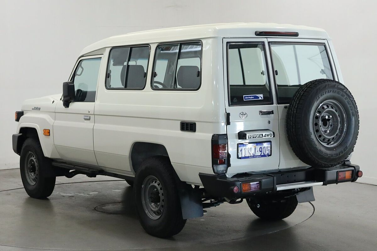 2024 Toyota Landcruiser Workmate Troopcarrier GDJL78R