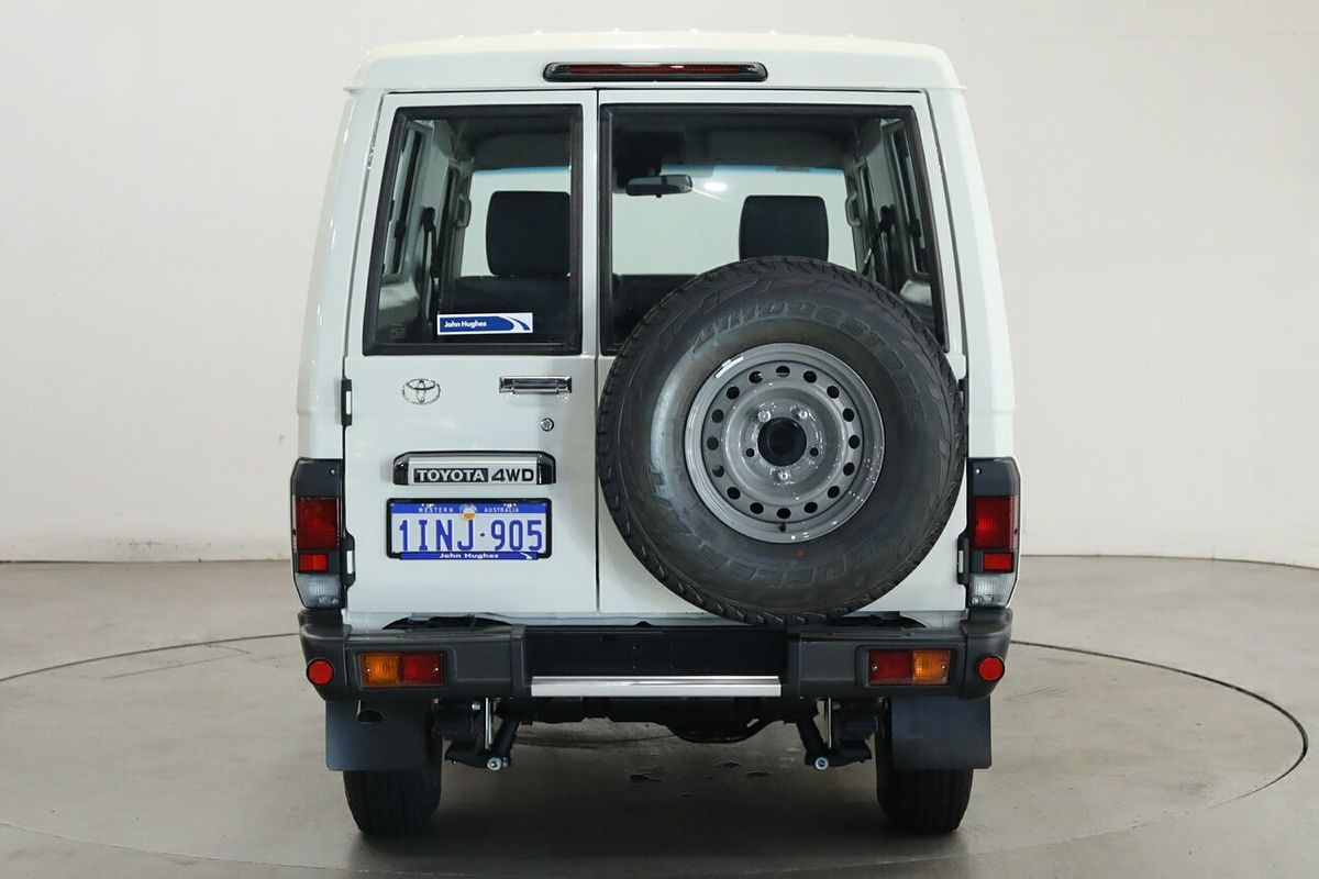 2024 Toyota Landcruiser Workmate Troopcarrier GDJL78R