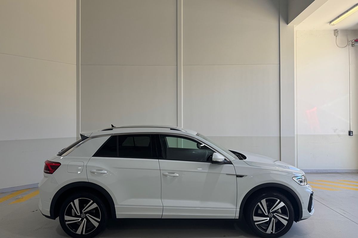 2024 Volkswagen T-Roc 140TSI R-Line D11