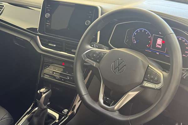 2024 Volkswagen T-Roc 140TSI R-Line D11