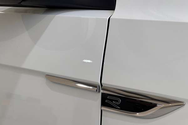 2024 Volkswagen T-Roc 140TSI R-Line D11