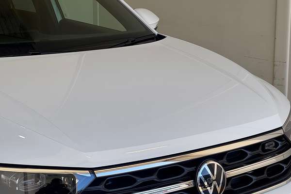 2024 Volkswagen T-Roc 140TSI R-Line D11