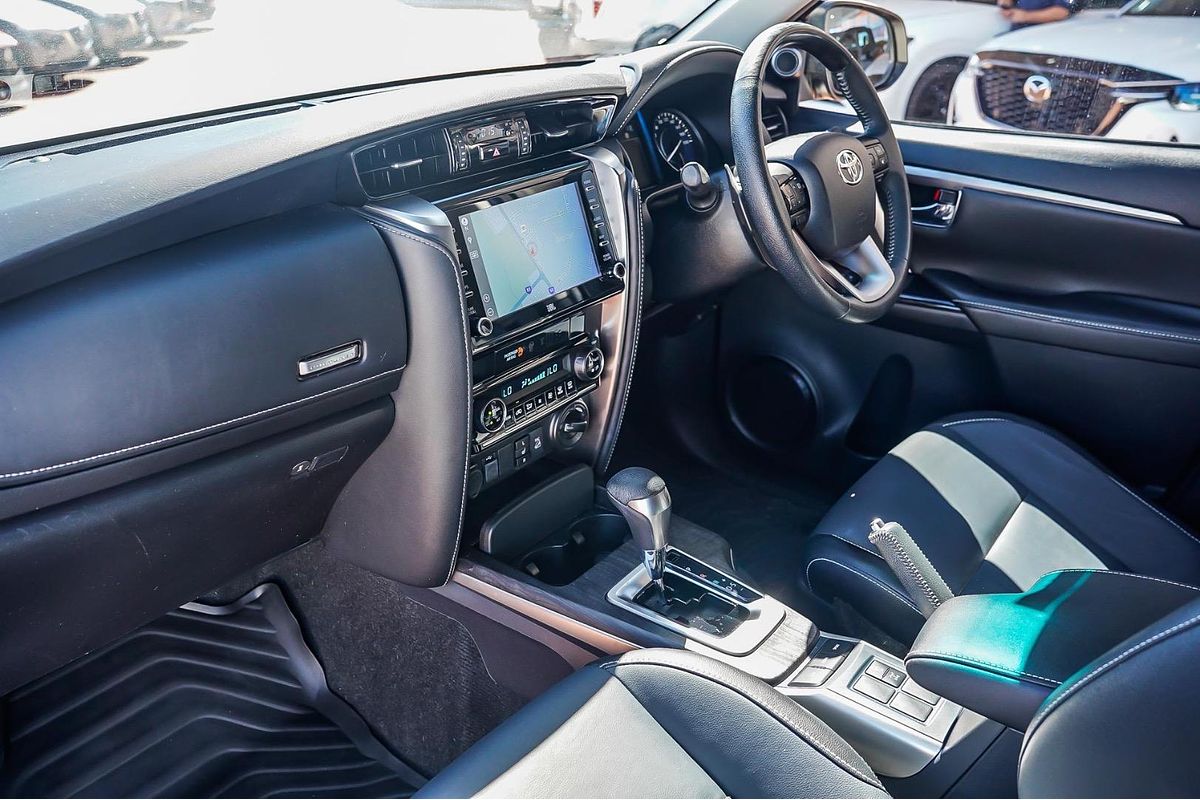 2022 Toyota Fortuner Crusade GUN156R