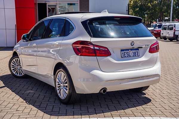 2015 BMW 2 Series 218i Sport Line F45
