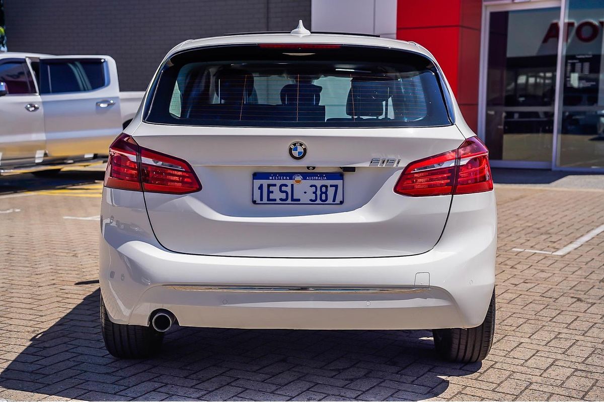 2015 BMW 2 Series 218i Sport Line F45