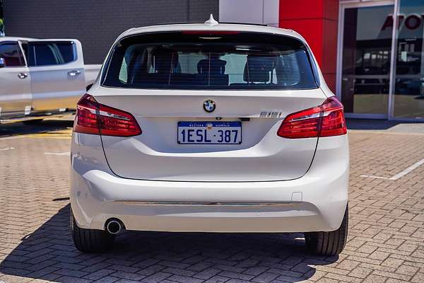 2015 BMW 2 Series 218i Sport Line F45