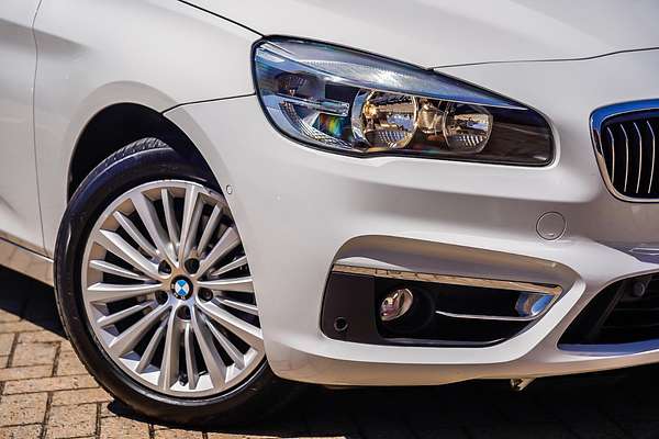 2015 BMW 2 Series 218i Sport Line F45