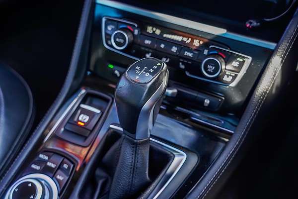 2015 BMW 2 Series 218i Sport Line F45