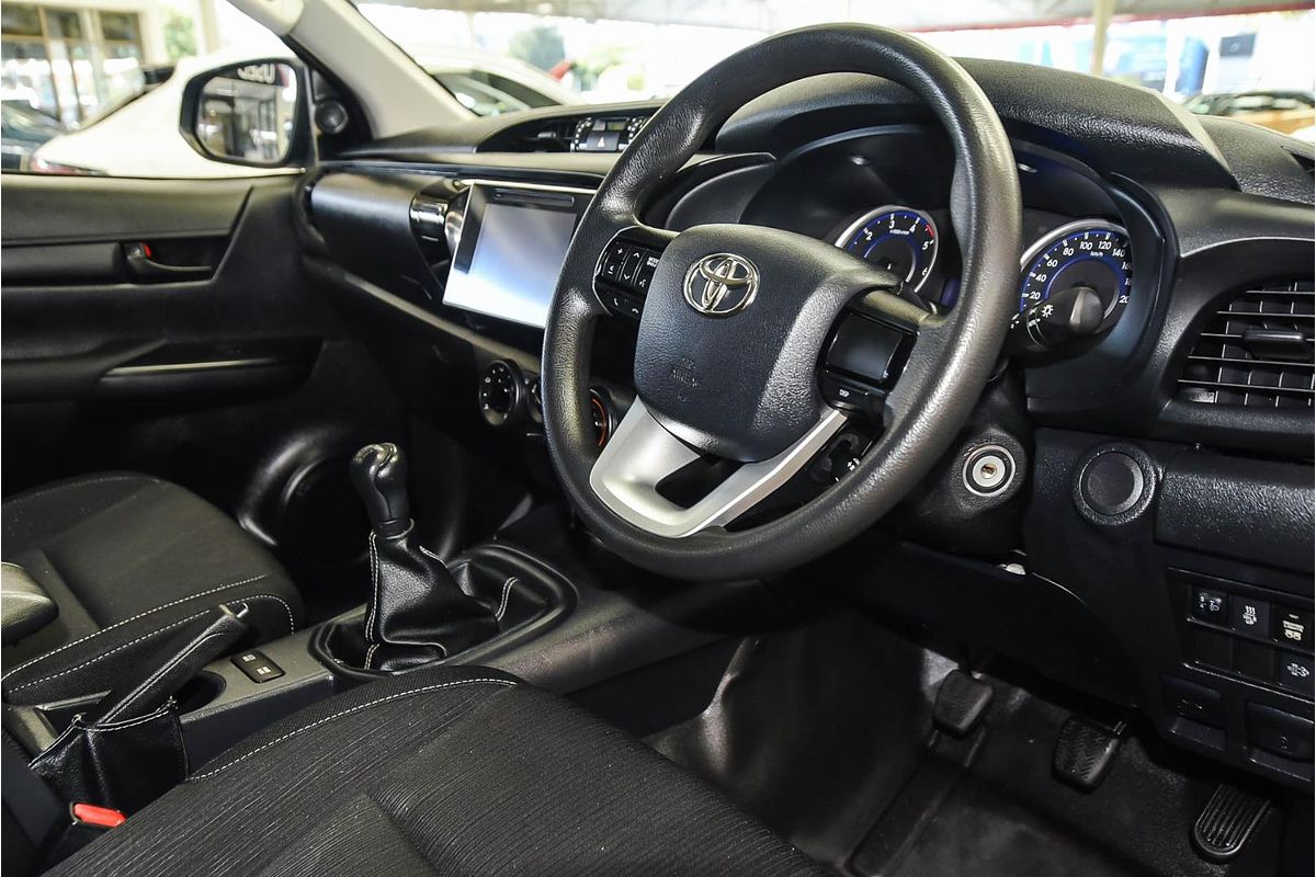 2019 Toyota Hilux SR GUN126R 4X4