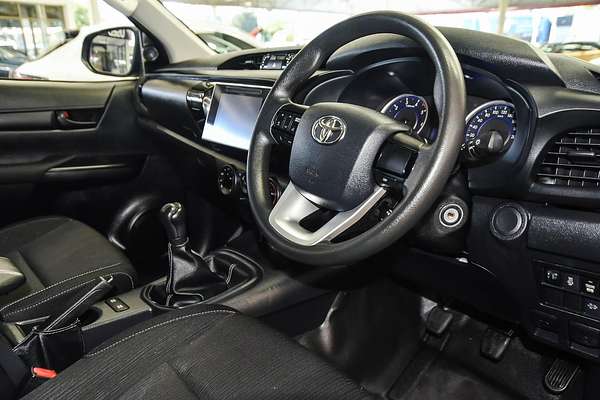 2019 Toyota Hilux SR GUN126R 4X4