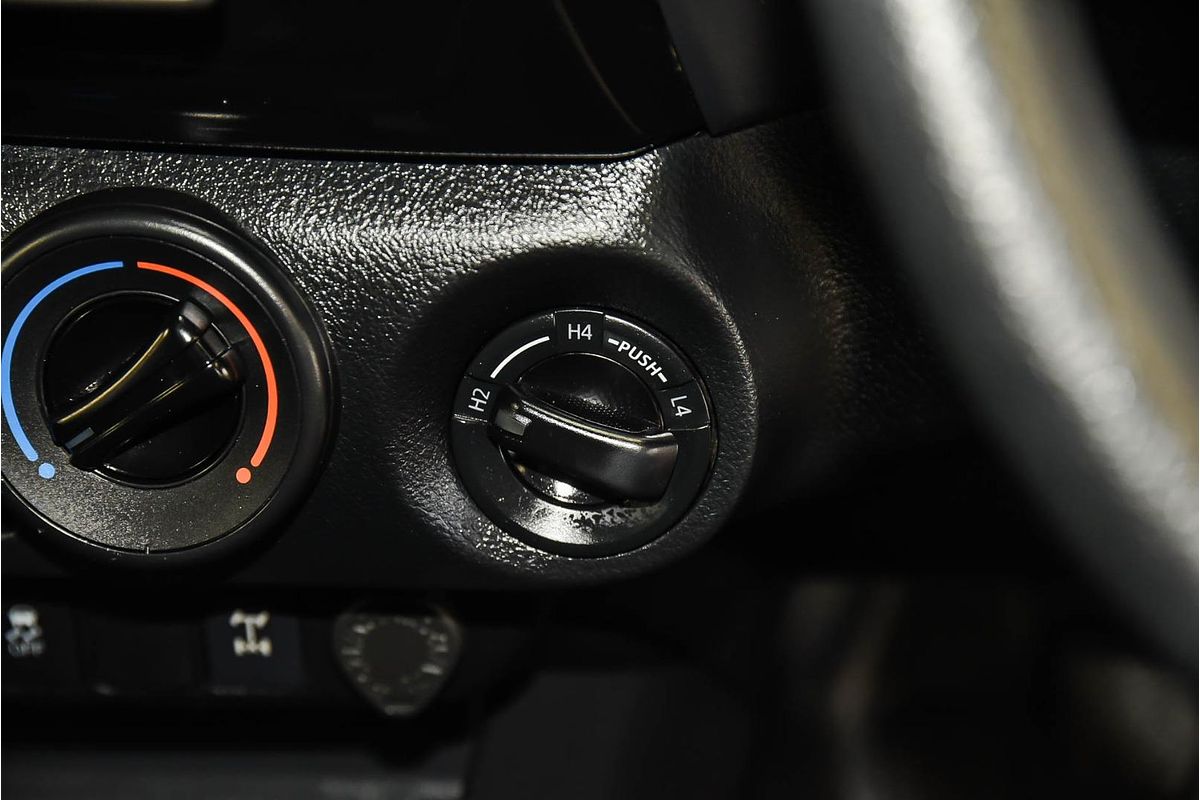 2019 Toyota Hilux SR GUN126R 4X4