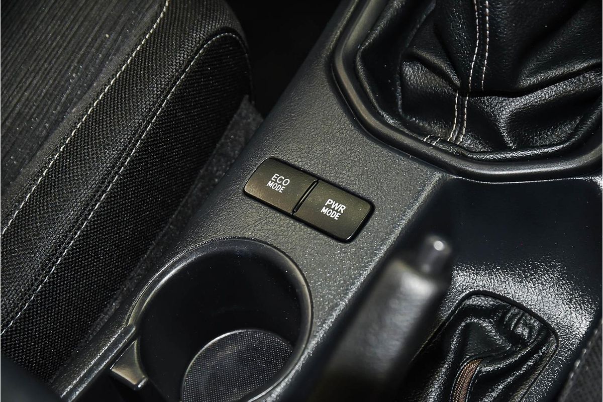 2019 Toyota Hilux SR GUN126R 4X4