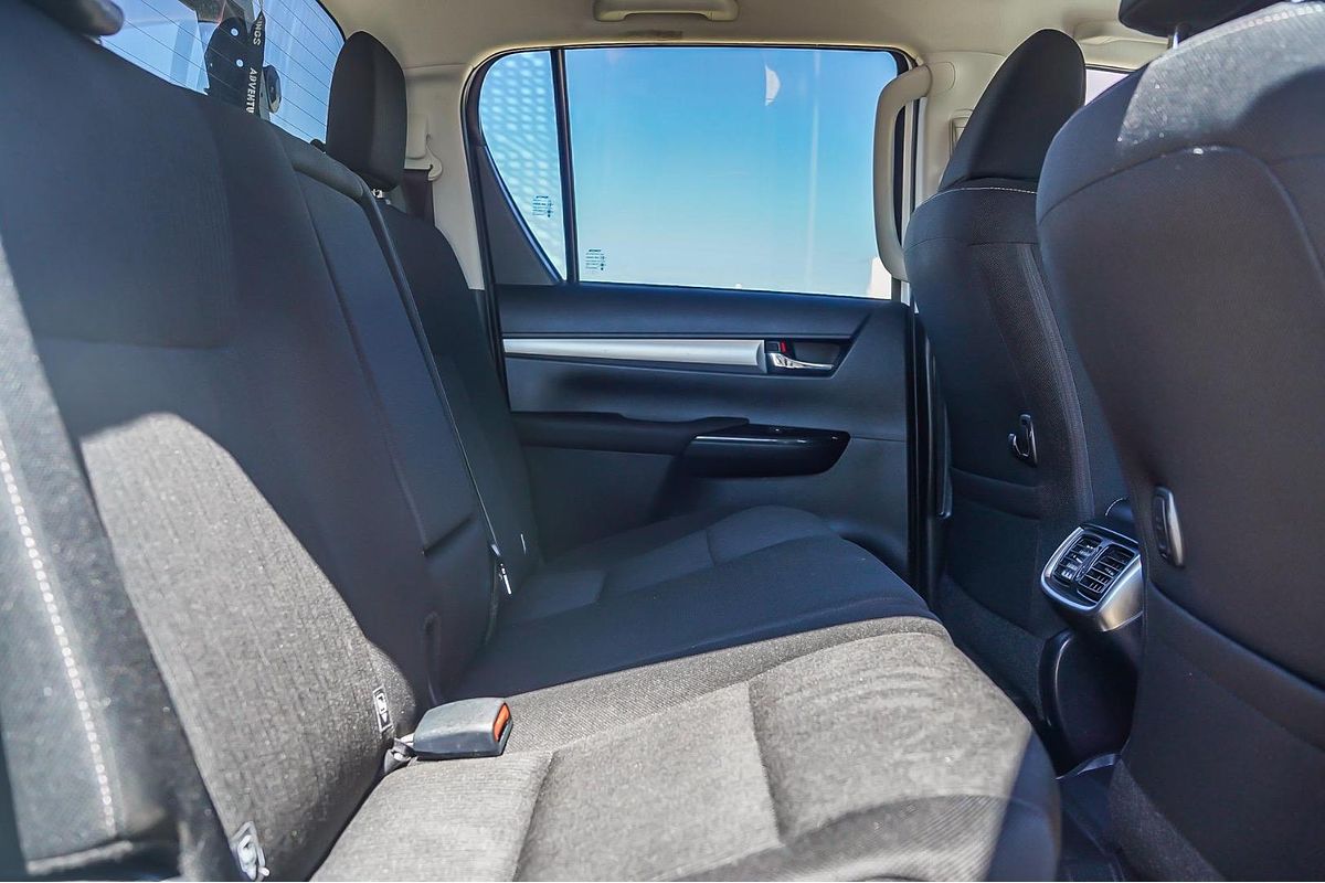 2022 Toyota Hilux SR5 GUN126R 4X4