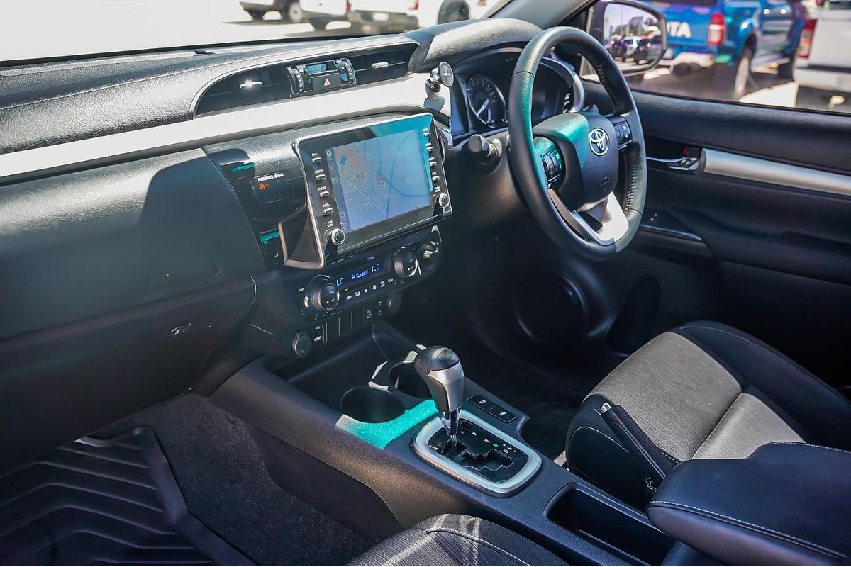 2022 Toyota Hilux SR5 GUN126R 4X4