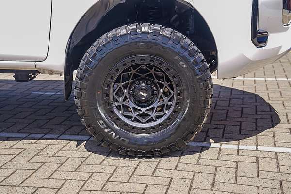 2022 Toyota Hilux SR5 GUN126R 4X4