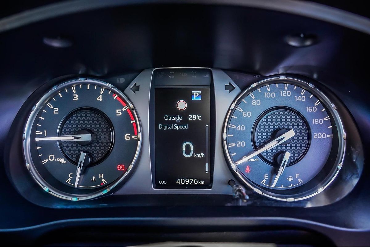 2022 Toyota Hilux SR5 GUN126R 4X4
