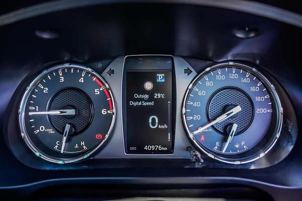 2022 Toyota Hilux SR5 GUN126R 4X4