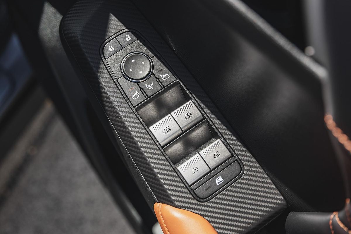 2023 Mitsubishi Outlander Exceed Tourer ZM