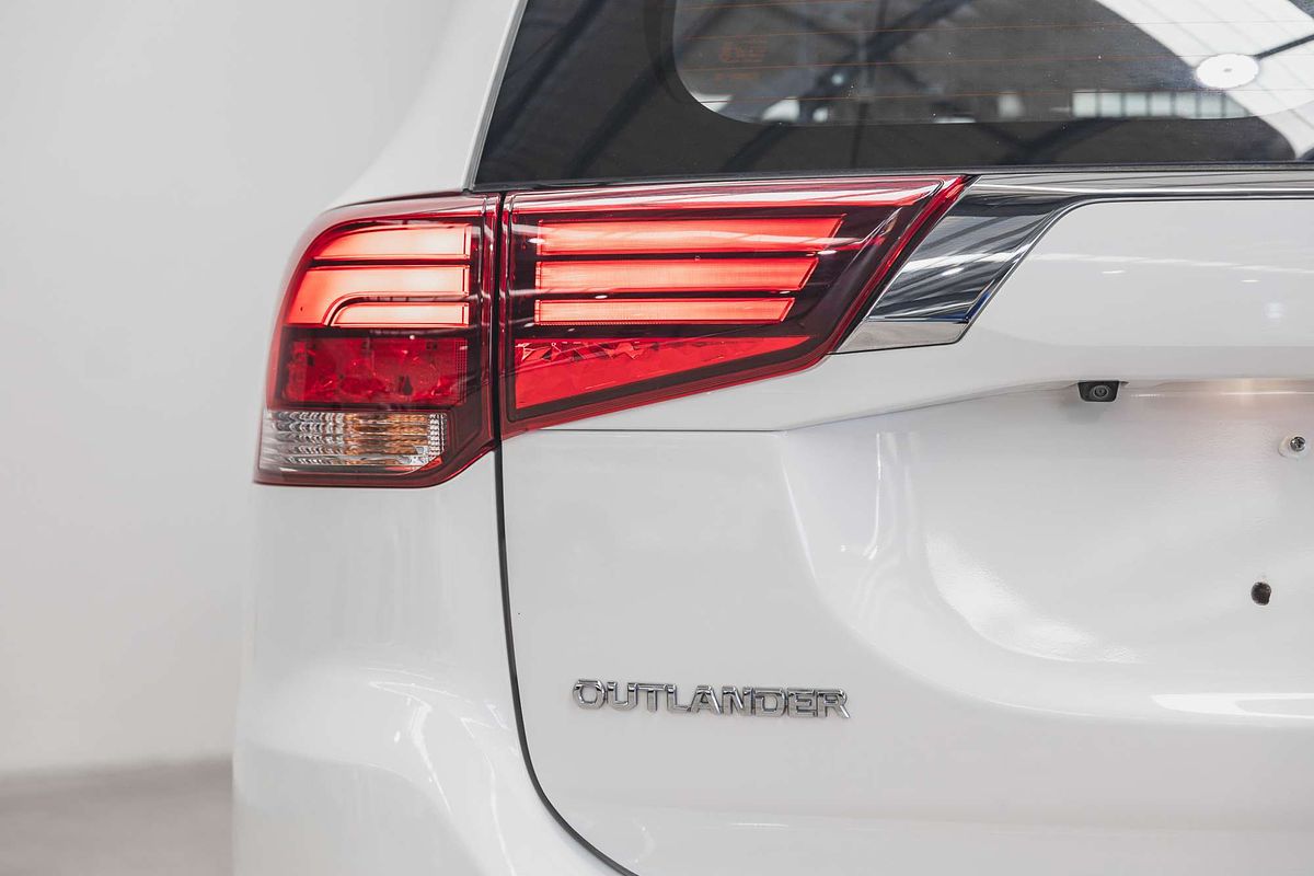 2018 Mitsubishi Outlander ES ADAS ZL