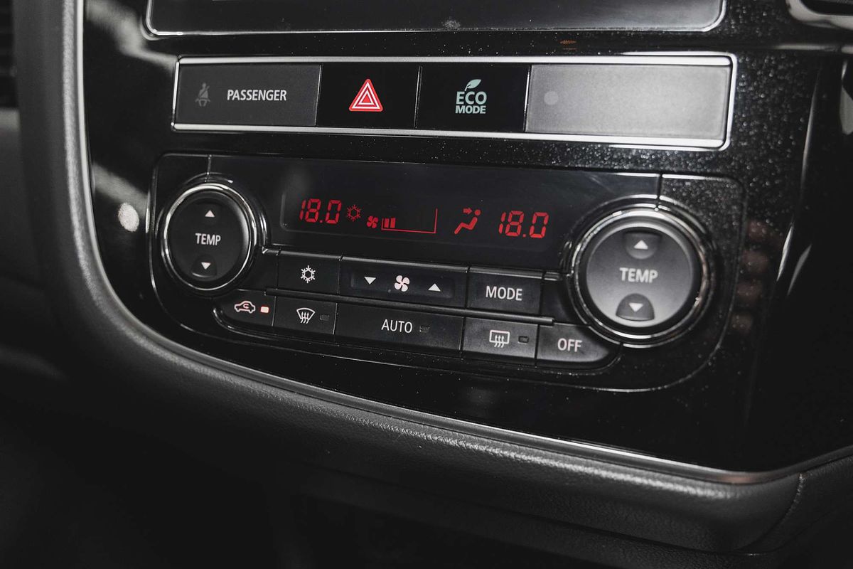 2018 Mitsubishi Outlander ES ADAS ZL