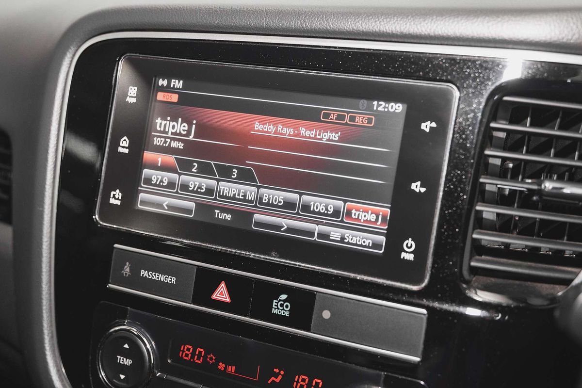 2018 Mitsubishi Outlander ES ADAS ZL