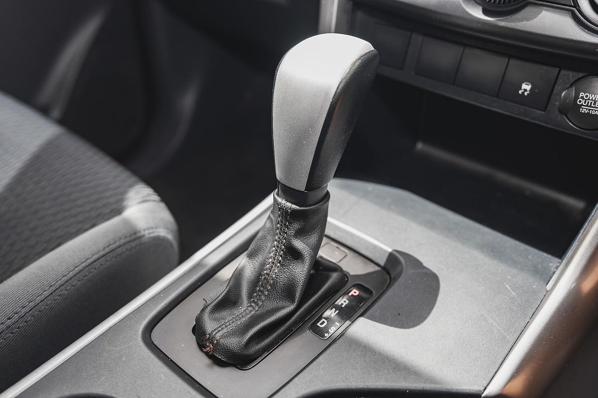 2015 Mazda BT-50 XTR Hi-Rider UR Rear Wheel Drive