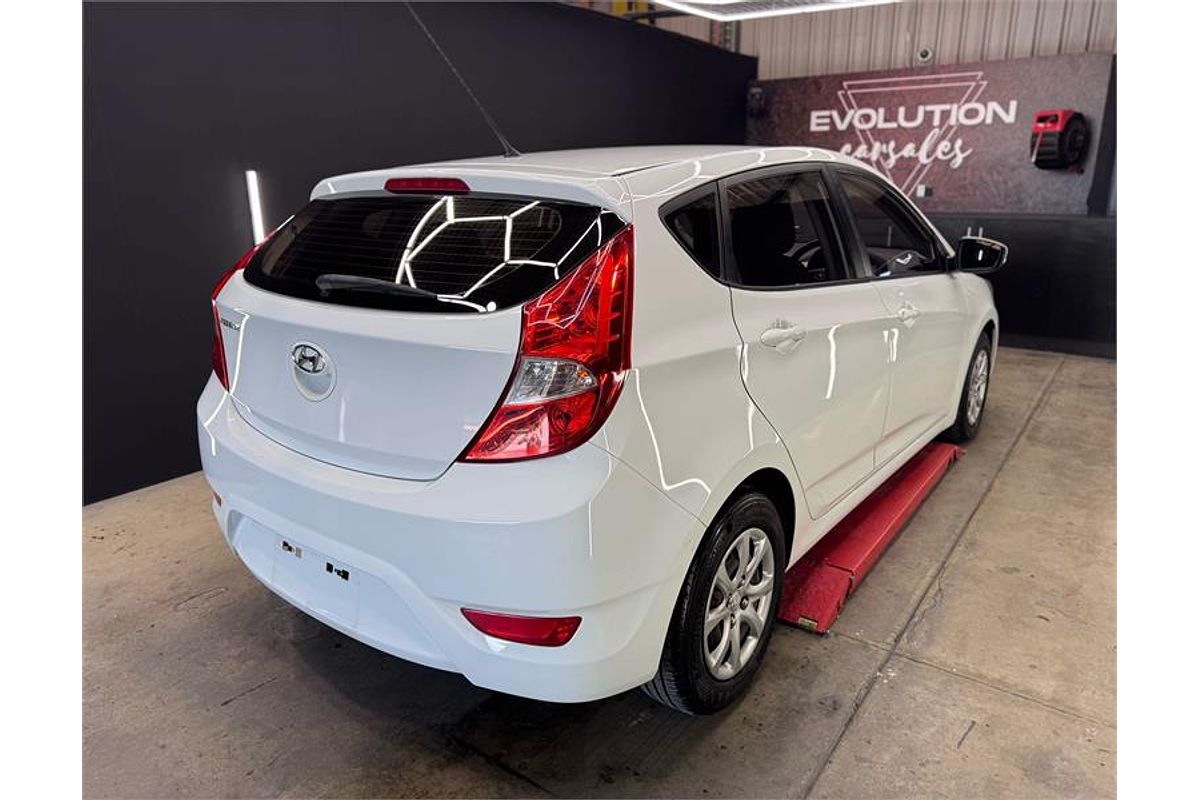2013 Hyundai ACCENT ACTIVE RB
