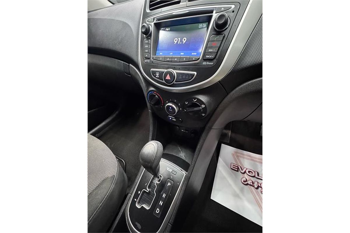 2013 Hyundai ACCENT ACTIVE RB