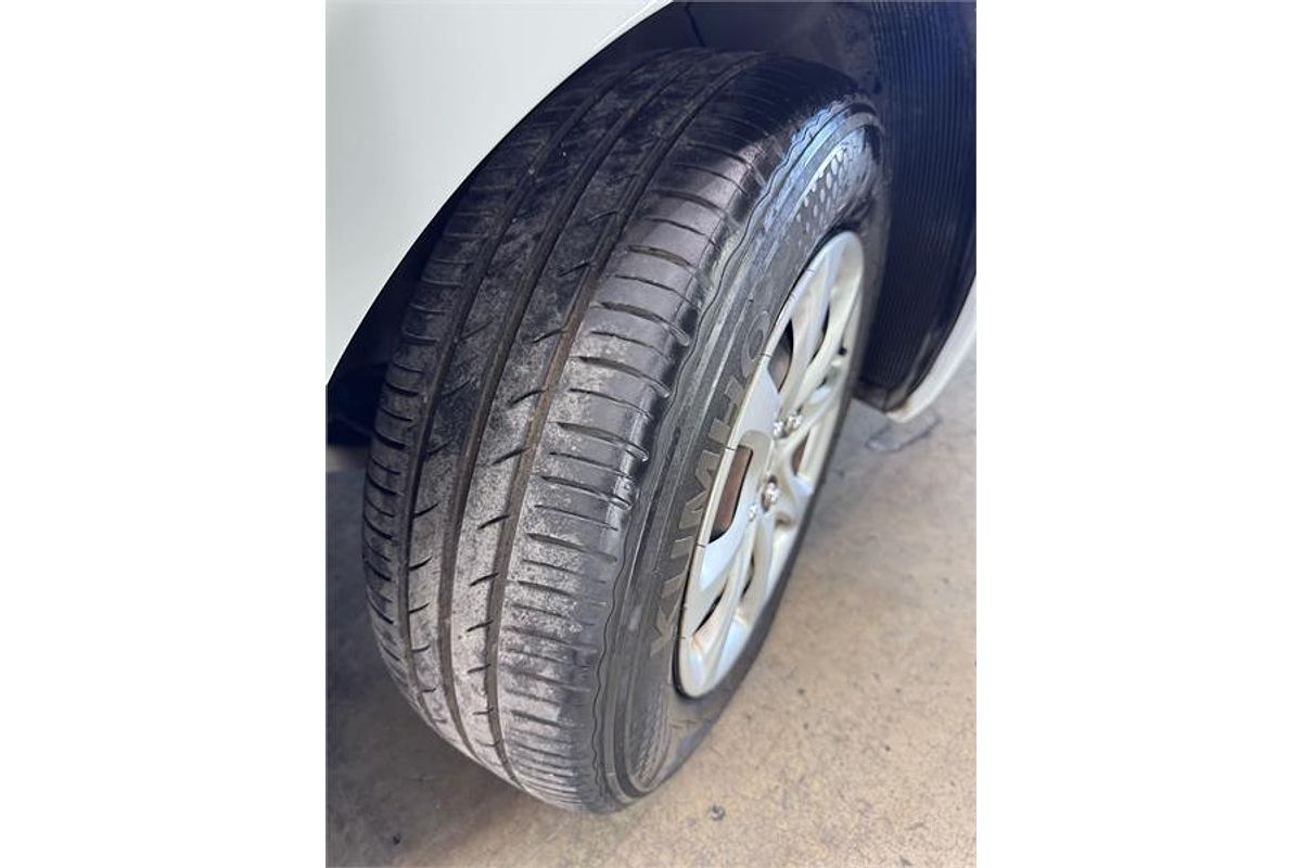 2013 Hyundai ACCENT ACTIVE RB