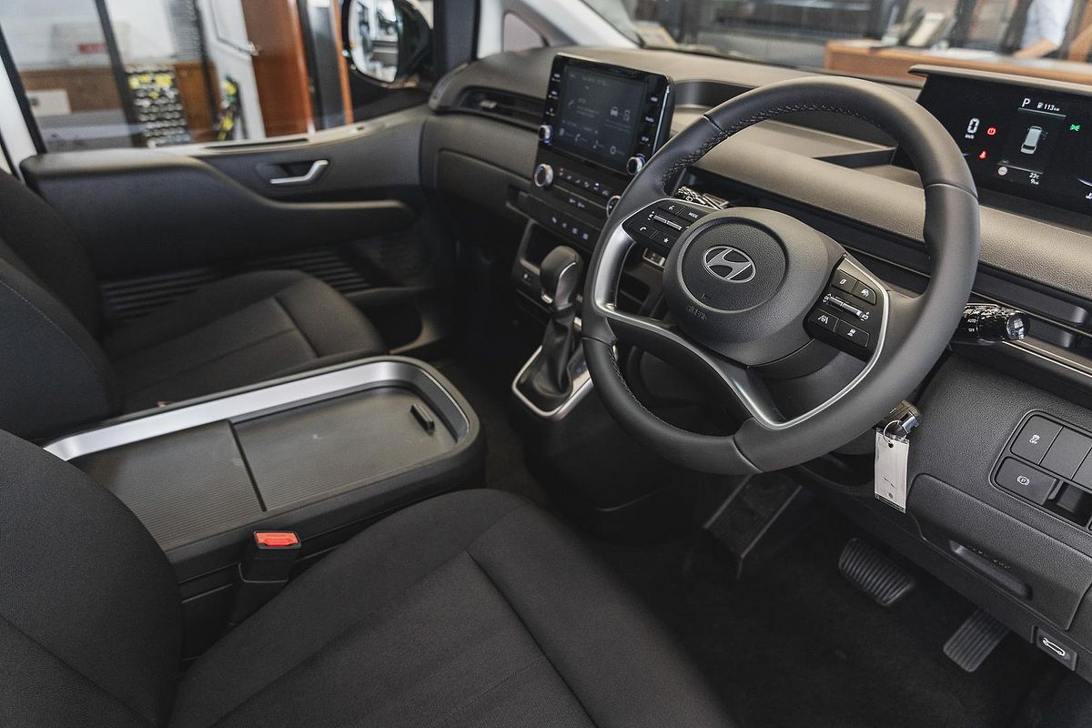 2025 Hyundai STARIA LOAD US4.V3