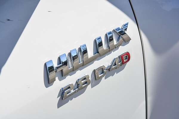 2018 Toyota Hilux SR GUN126R 4X4