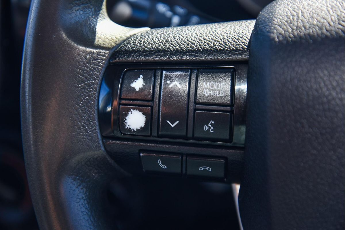 2018 Toyota Hilux SR GUN126R 4X4