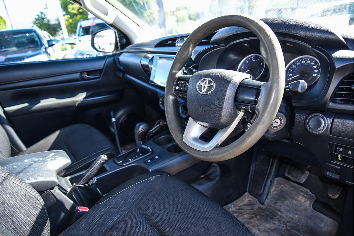 2018 Toyota Hilux SR GUN126R 4X4