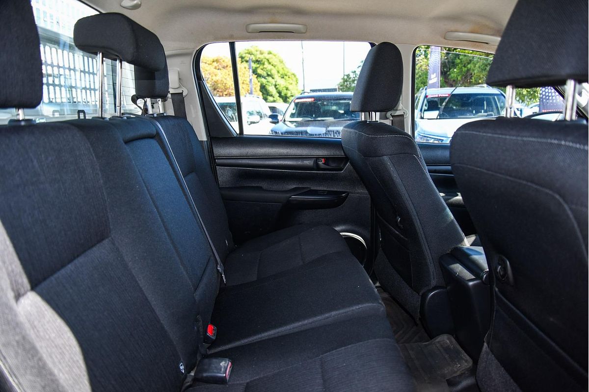 2018 Toyota Hilux SR GUN126R 4X4